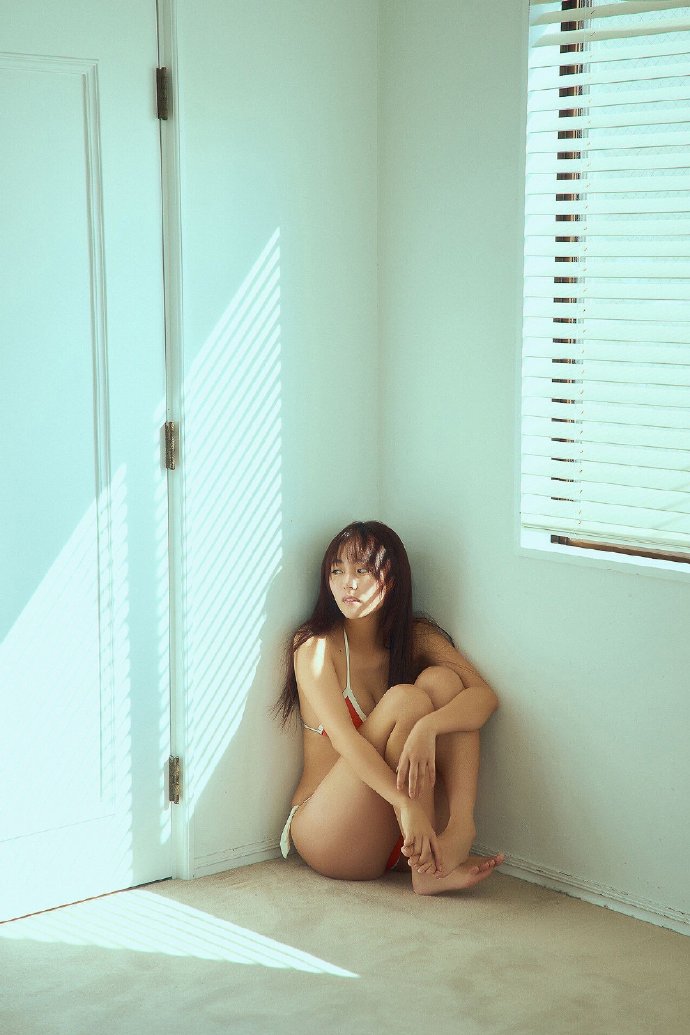 假面女郎 封面